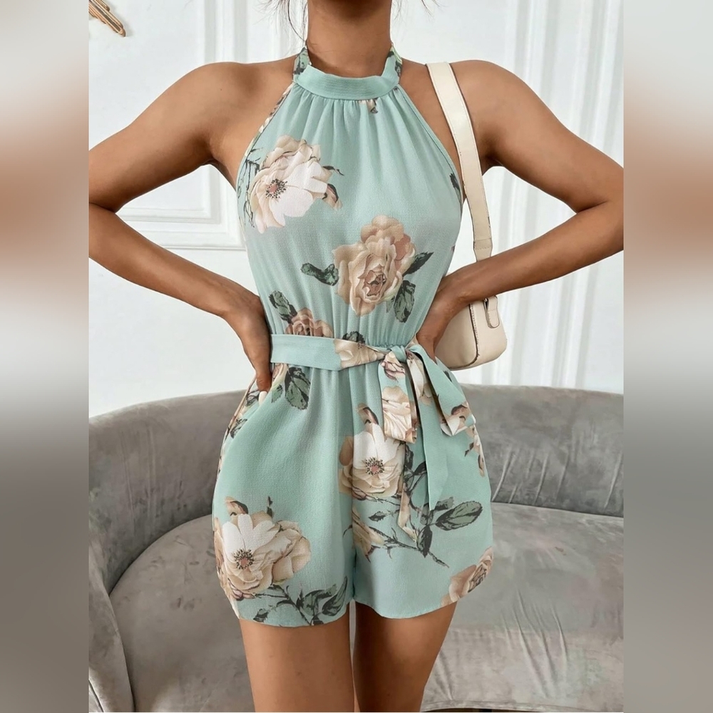 WOMANS CUTE HALTER SHORTS ROMPER GREEN FLORAL SIZE S BELTED POCKETS NWOT